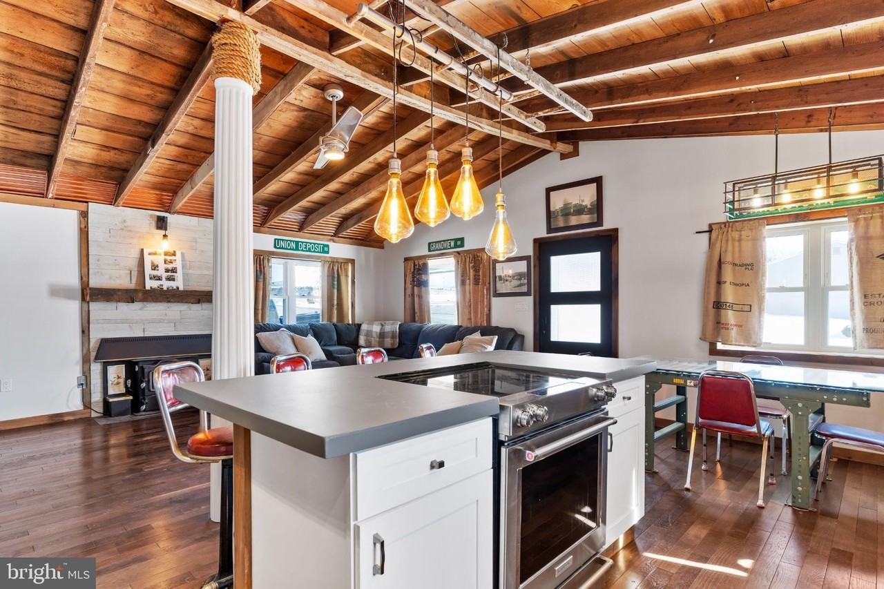 179 Grandview Rd - Photo 3 of 20