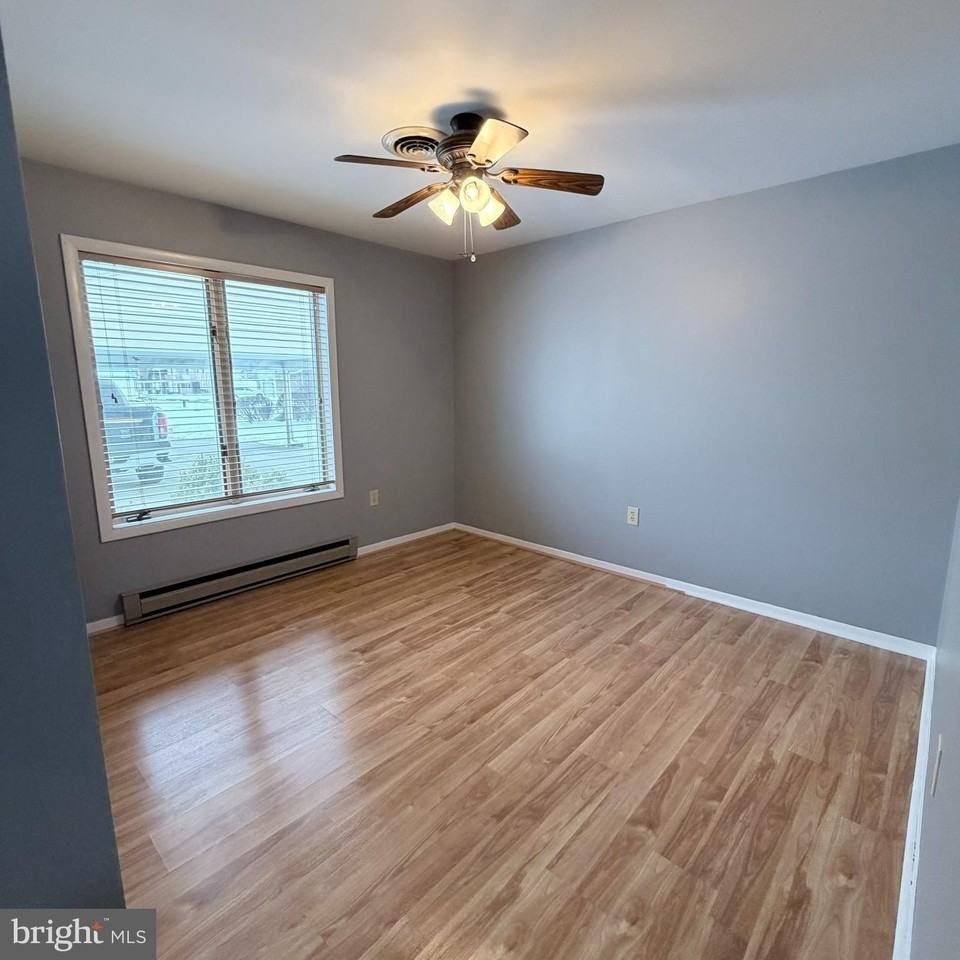 1158 Westgate Dr - Photo 7 of 16