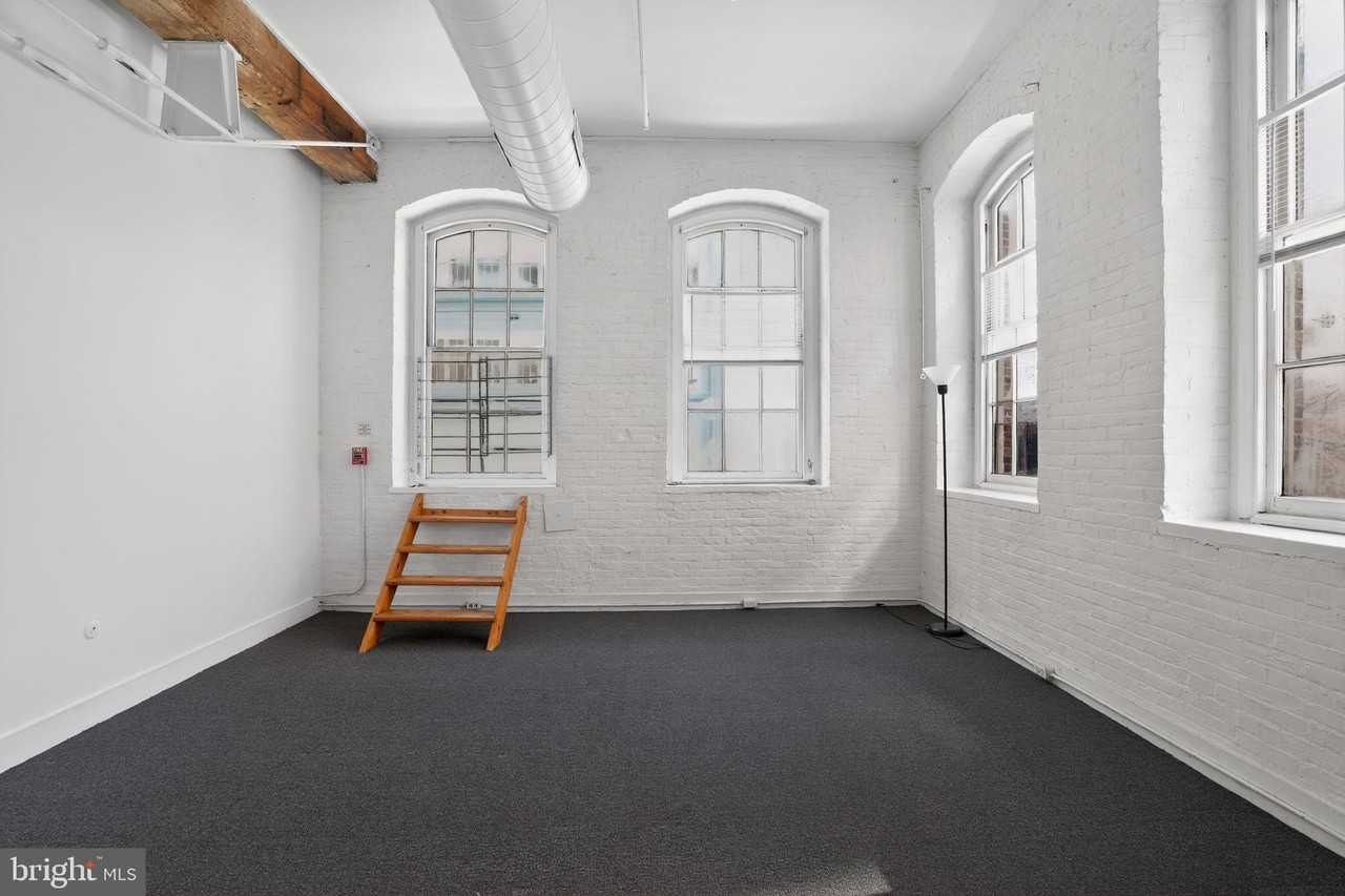 408 Vine St Apt 2a #2A - Photo 3 of 16