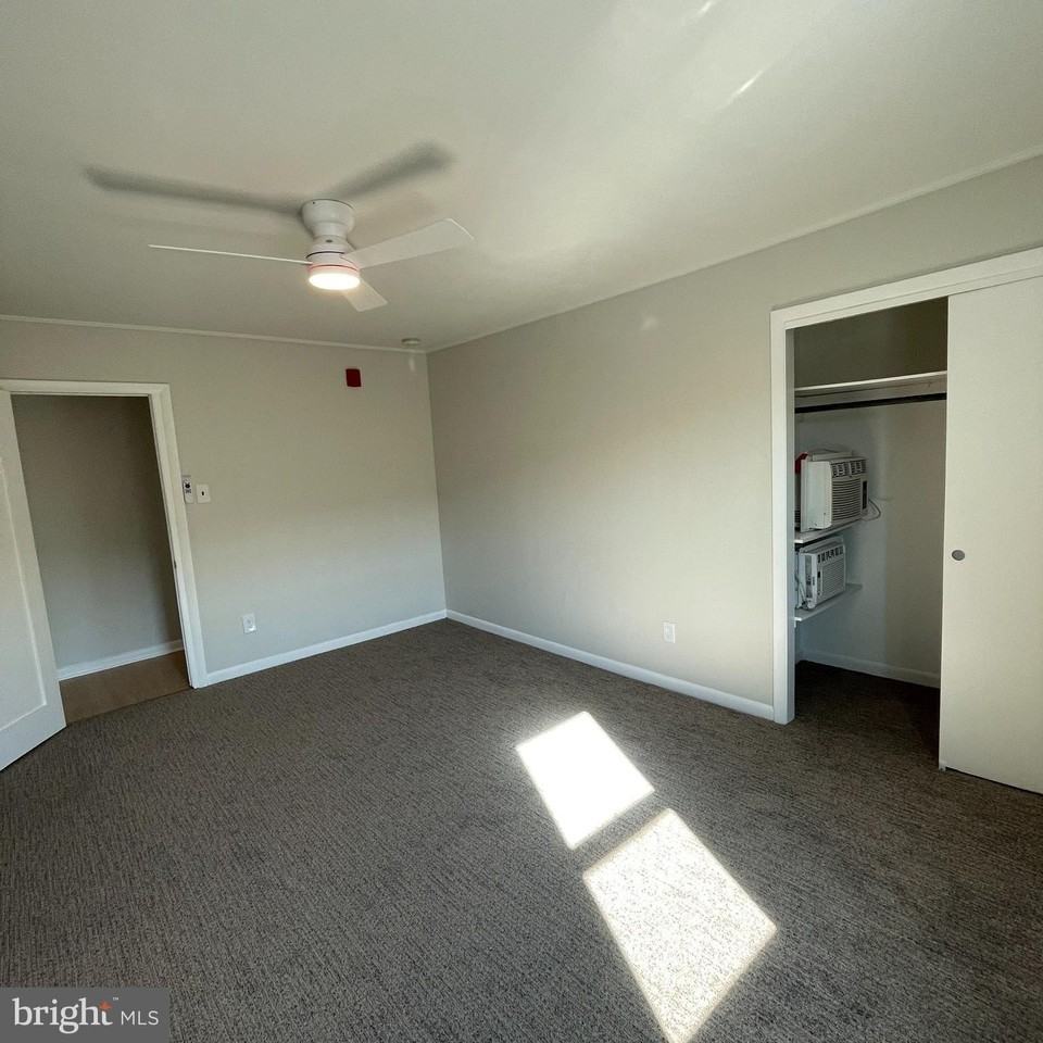 2721 E Somerset St 3rd Fl #3rdFL - Photo 5 of 10