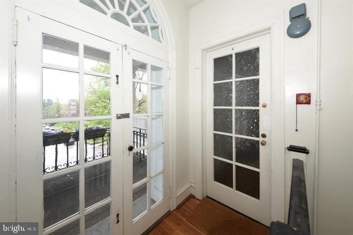 427 W Sedgwick St Apt C #C - Photo 4 of 13