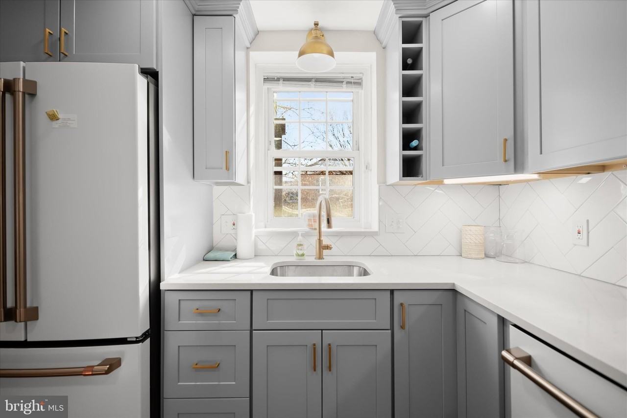 3031 S Columbus St Apt B1 #B1 - Photo 5 of 19