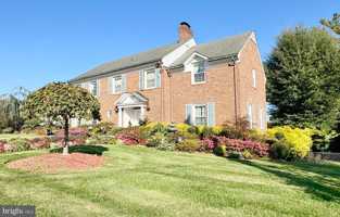 featured image of 513 Cathedral Dr