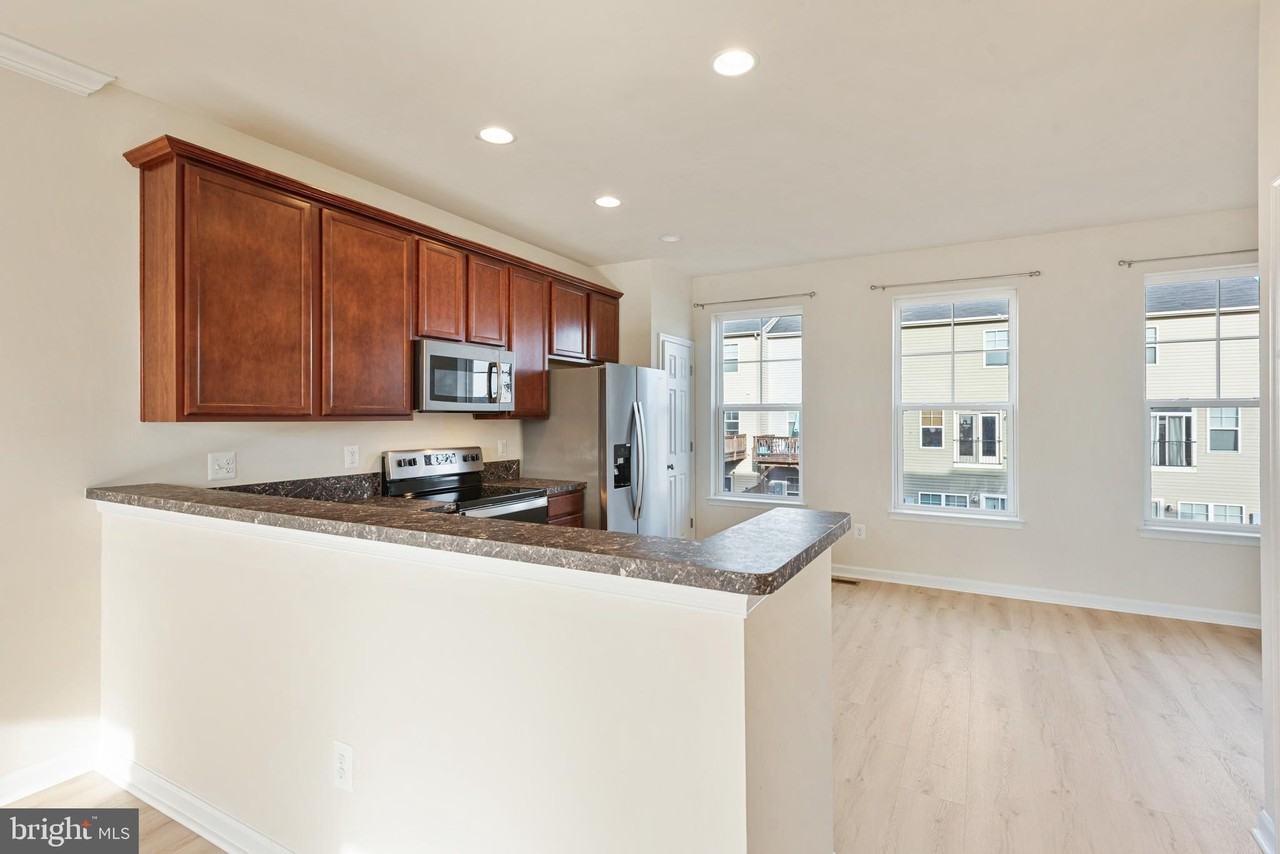 139 Blackford Dr - Photo 7 of 28