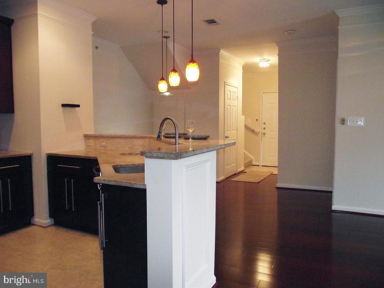 13331L Connor Dr Apt L #L - Photo 3 of 6