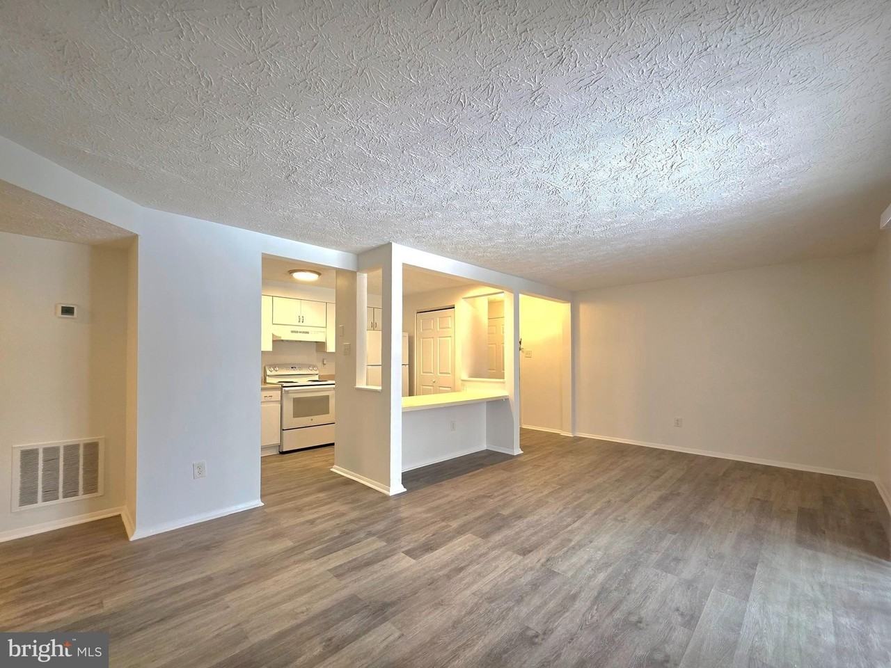 8380 Brockham Dr Apt A - Photo 4 of 15