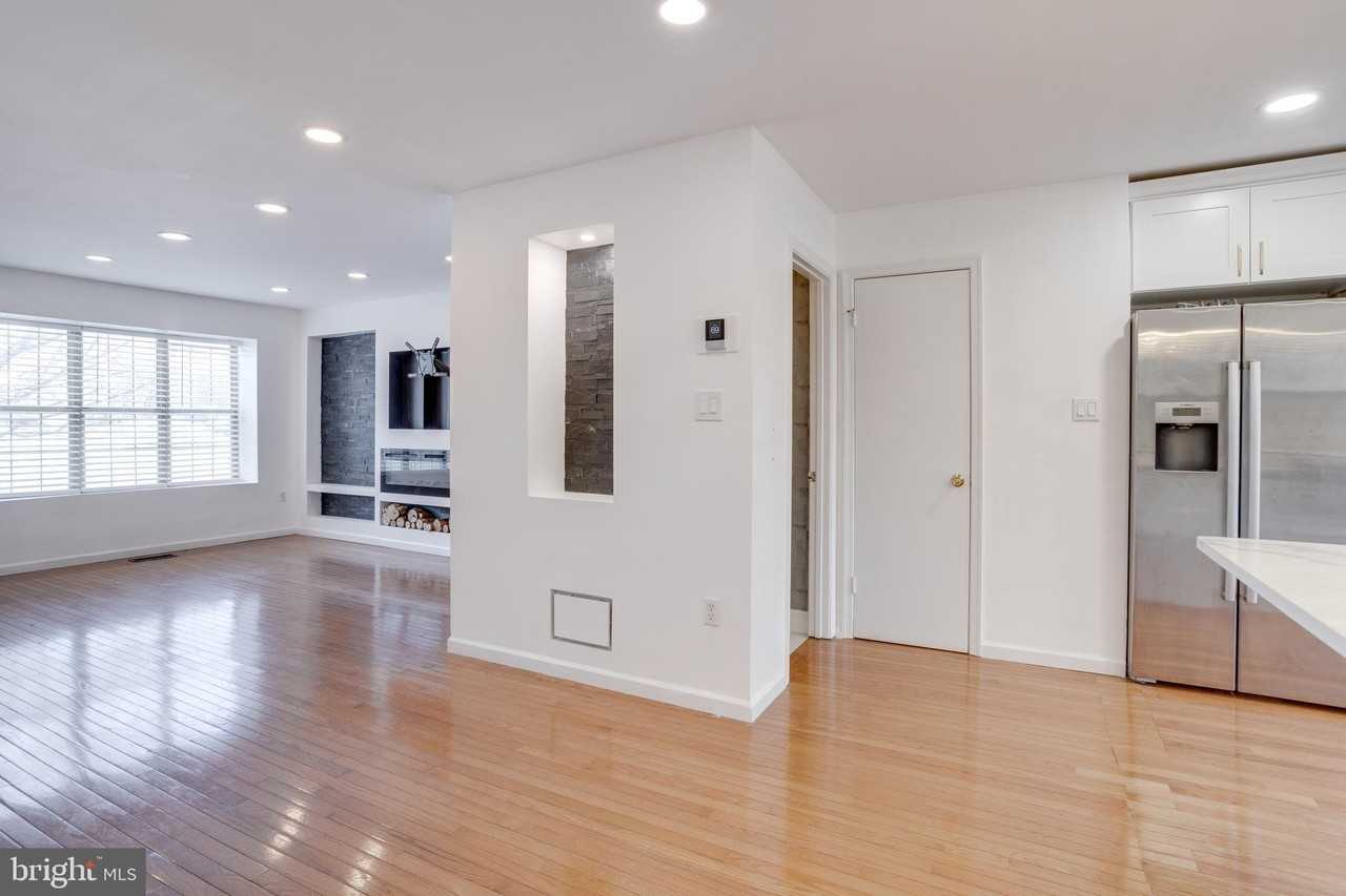 5809 Waterdale Ct - Photo 7 of 29