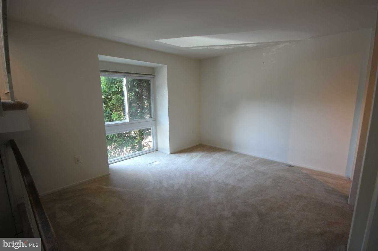 3007 Spice Ct - Photo 3 of 27