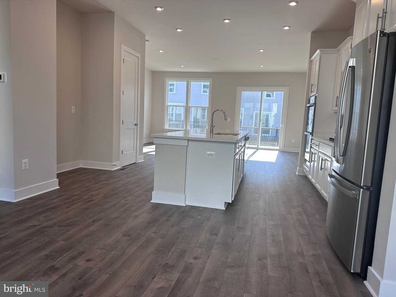 2453 Liberty Loop - Photo 4 of 26