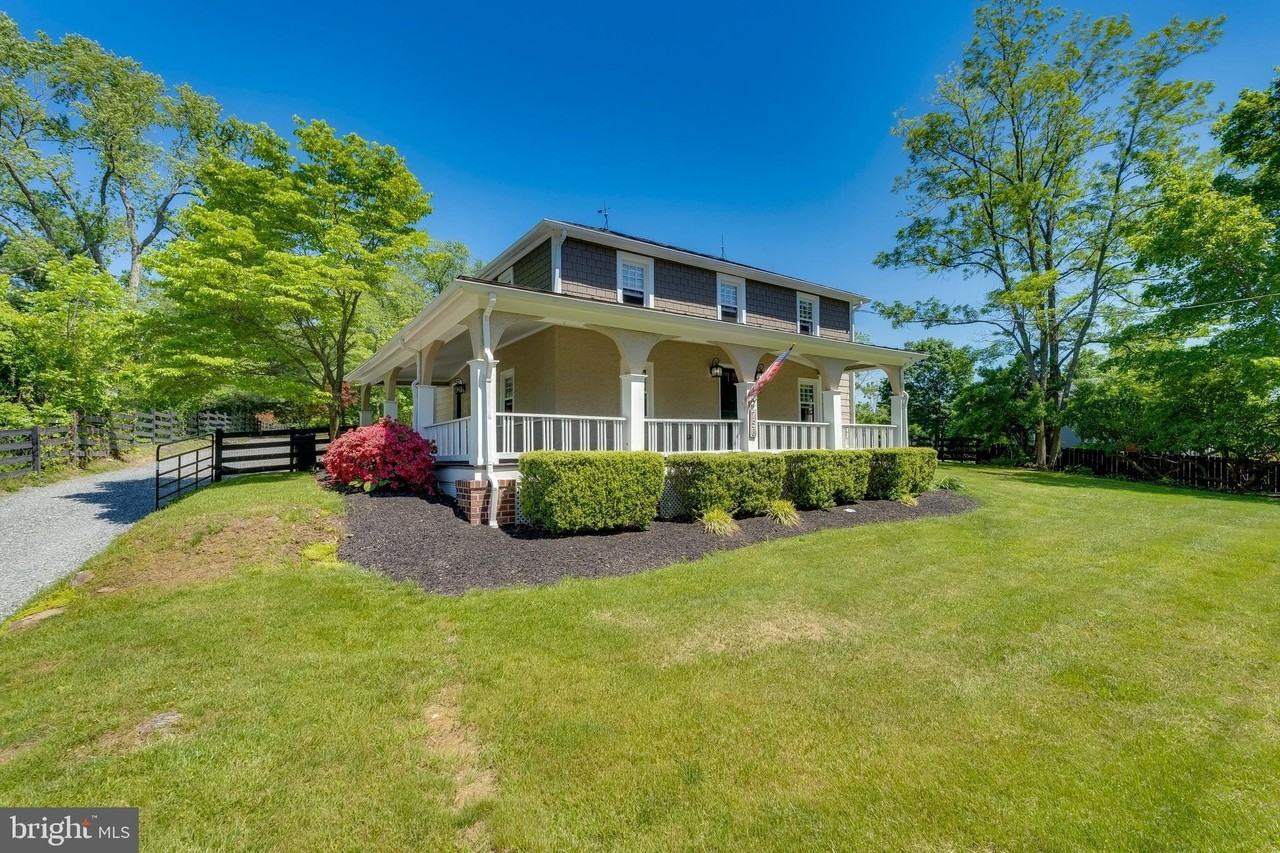 750 S 20th St - Photo 2 of 30