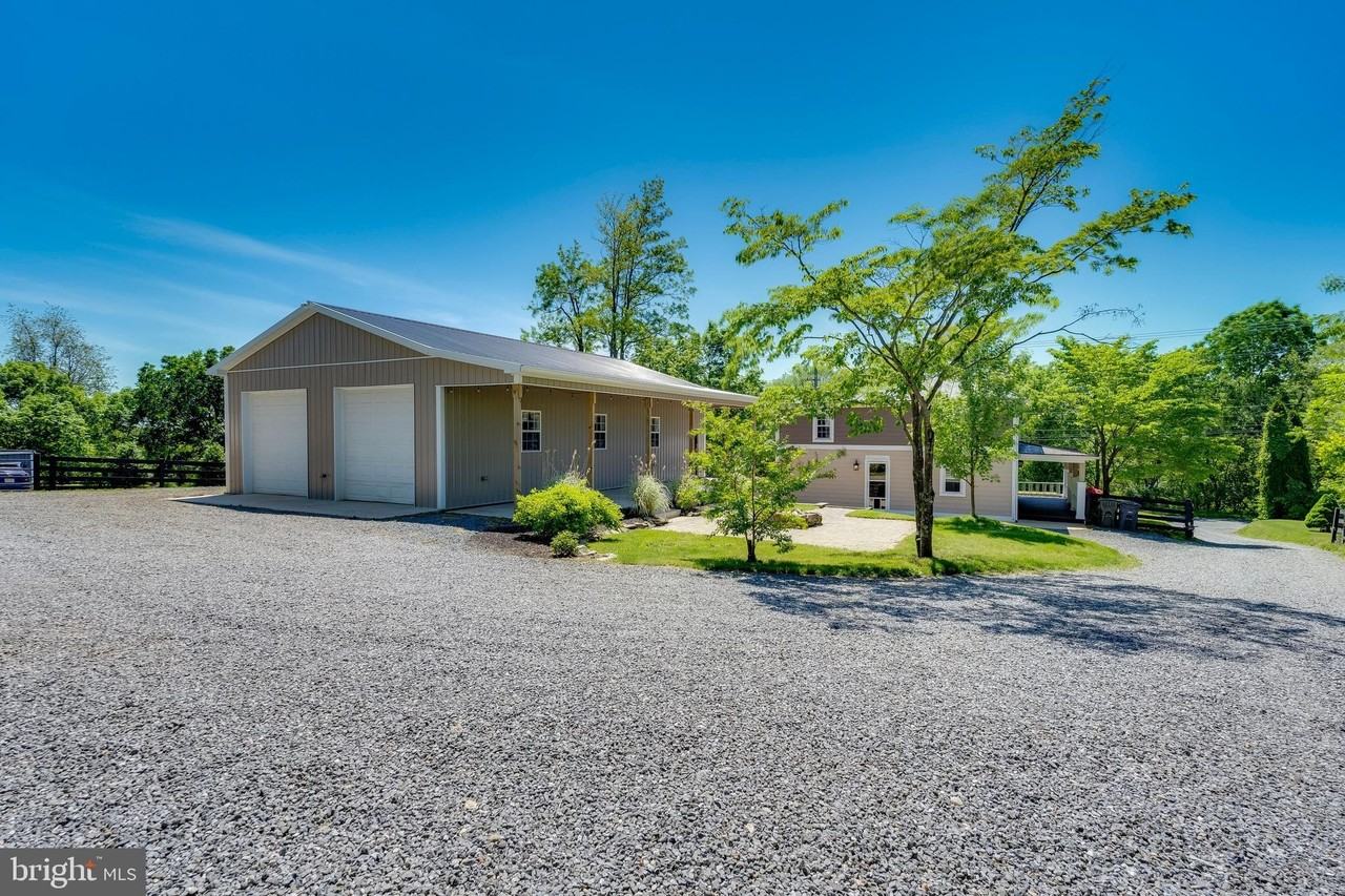 750 S 20th St - Photo 4 of 30