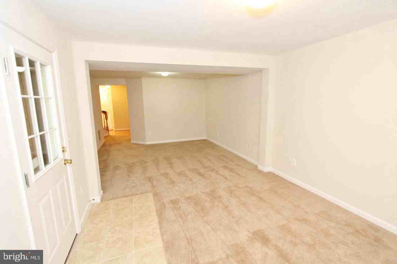 1372 Cranes Bill Way - Photo 3 of 17