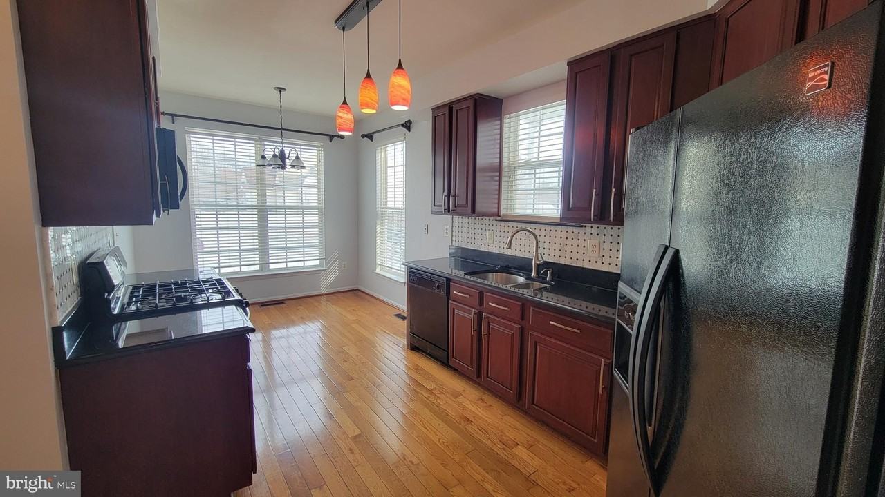 12132 Tango Ln - Photo 6 of 42