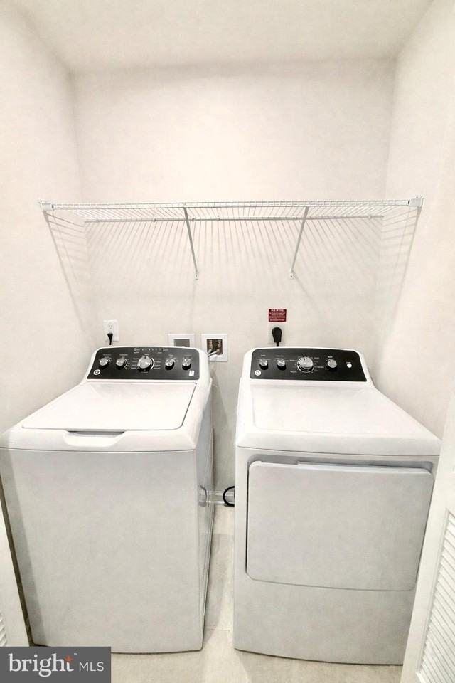 8820 Stevenson Ln - Photo 3 of 10