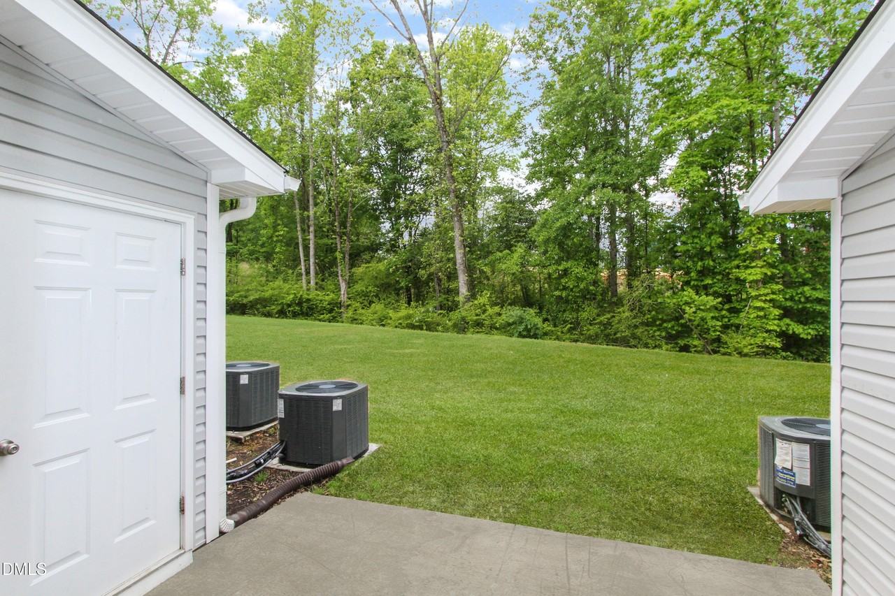 111 Piedmont Pl - Photo 6 of 11