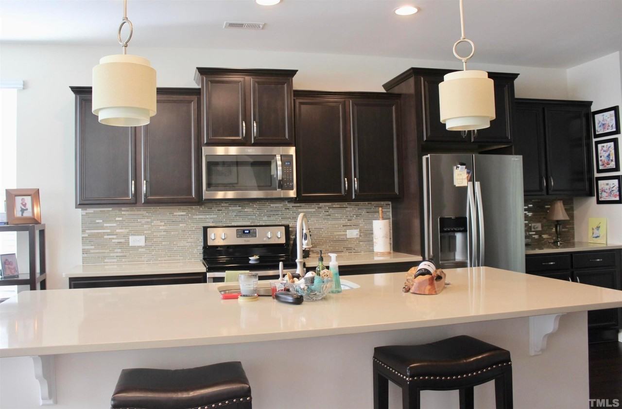 1608 Topaz Ln - Photo 6 of 23