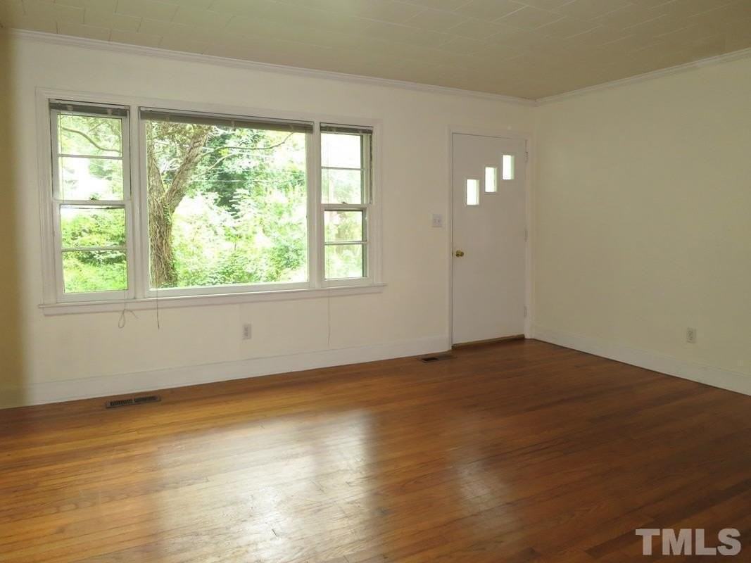 1108 Valley Park Dr - Photo 2 of 10