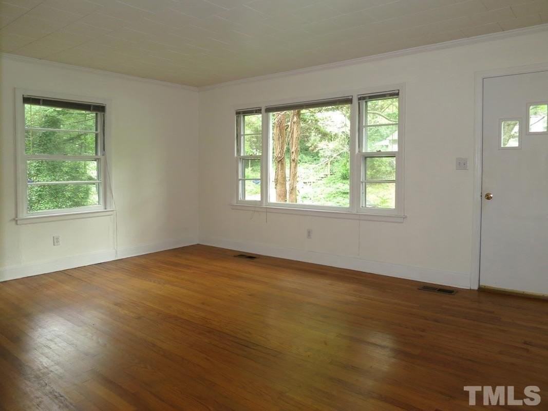 1108 Valley Park Dr - Photo 3 of 10