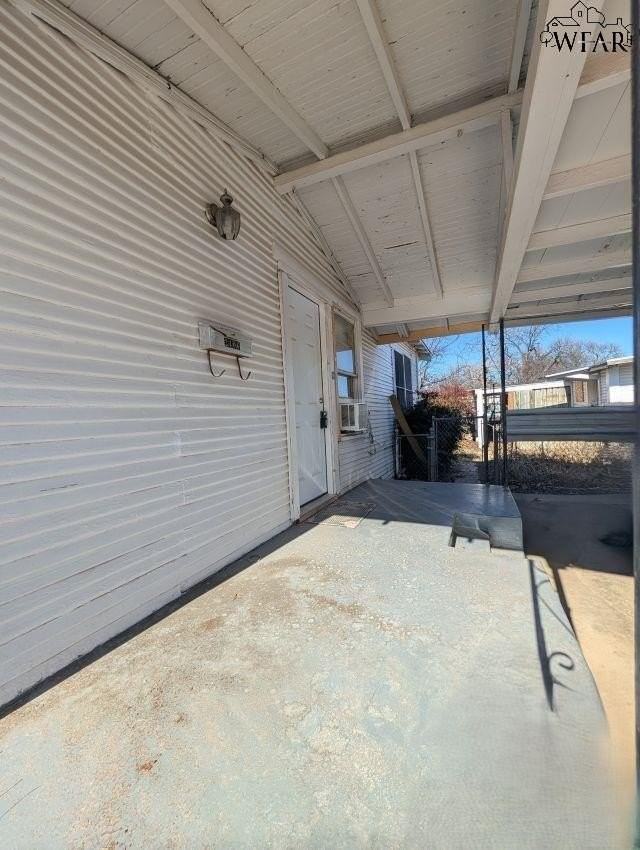 2406 Avenue E - Photo 2 of 12