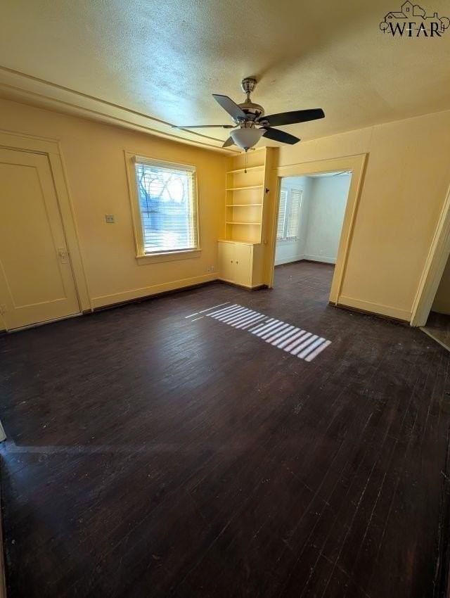 2406 Avenue E - Photo 3 of 12