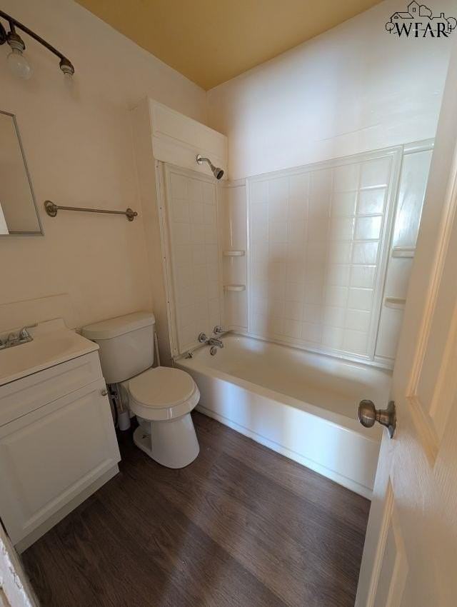 2406 Avenue E - Photo 7 of 12