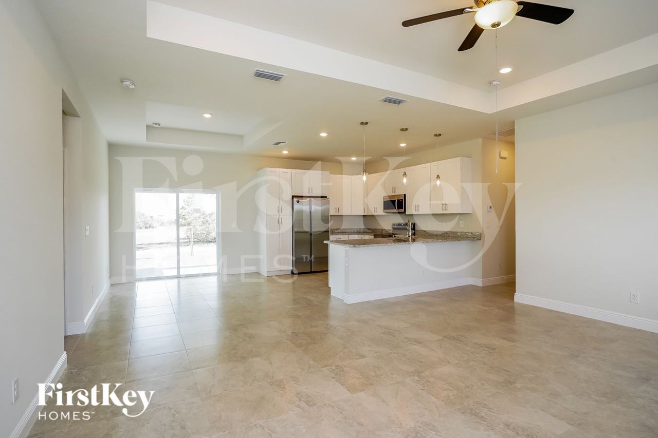 1621 Nw 16th Ter - Photo 5 of 18