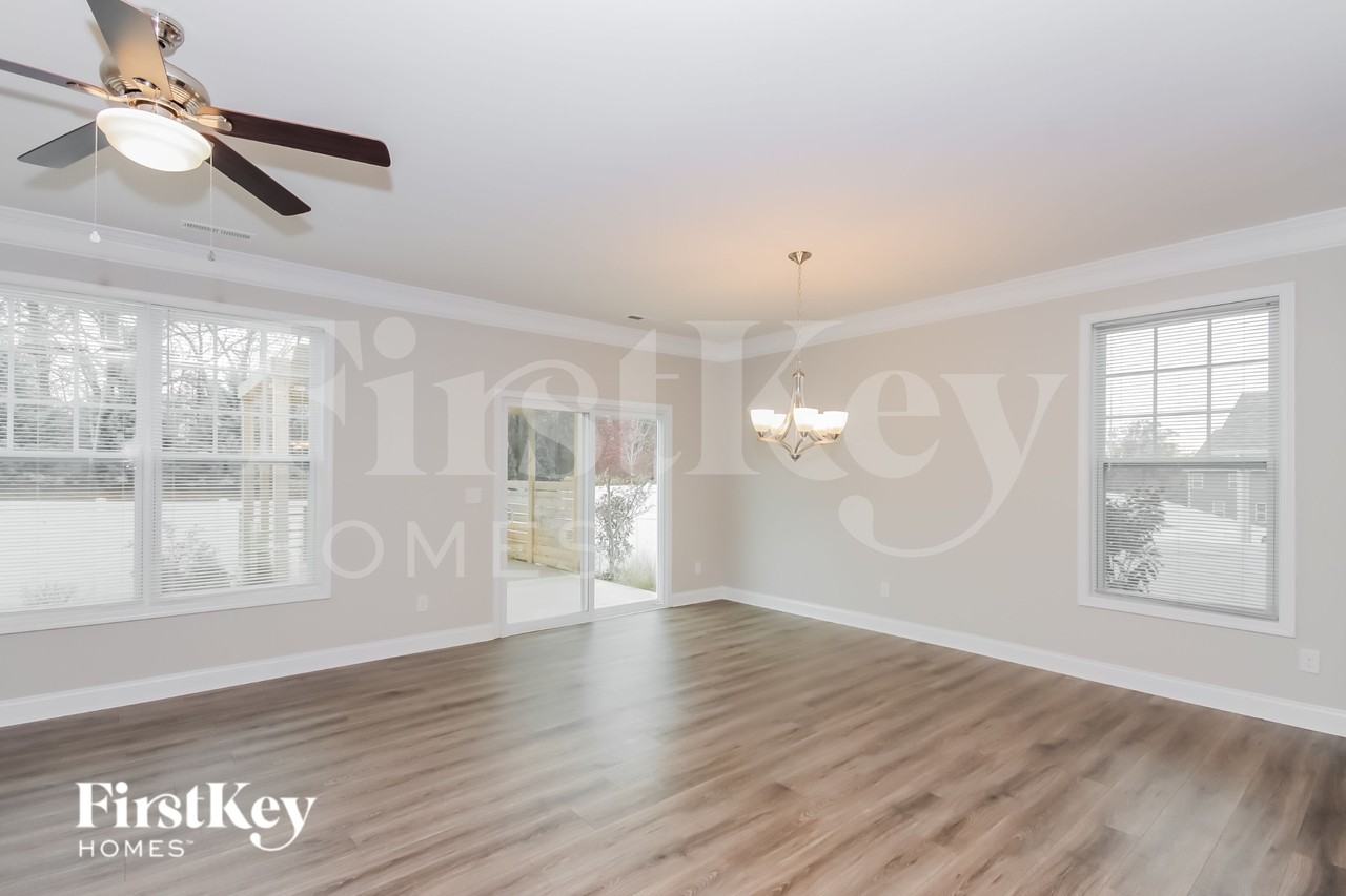 117 W Americana Dr - Photo 3 of 15