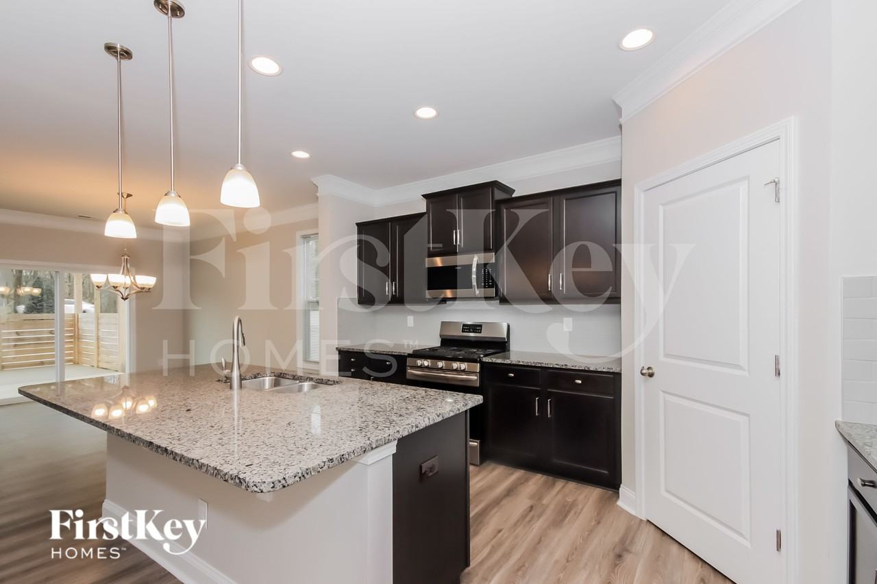 117 W Americana Dr - Photo 5 of 15