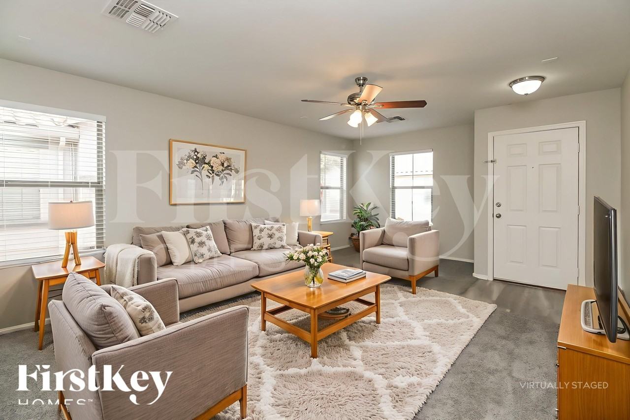 3741 E Jasper Dr - Photo 4 of 19