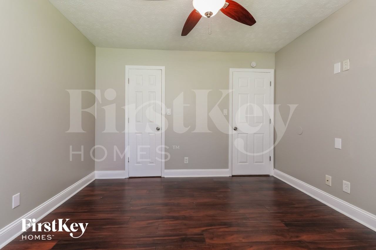 124 Northridge Dr - Photo 5 of 15