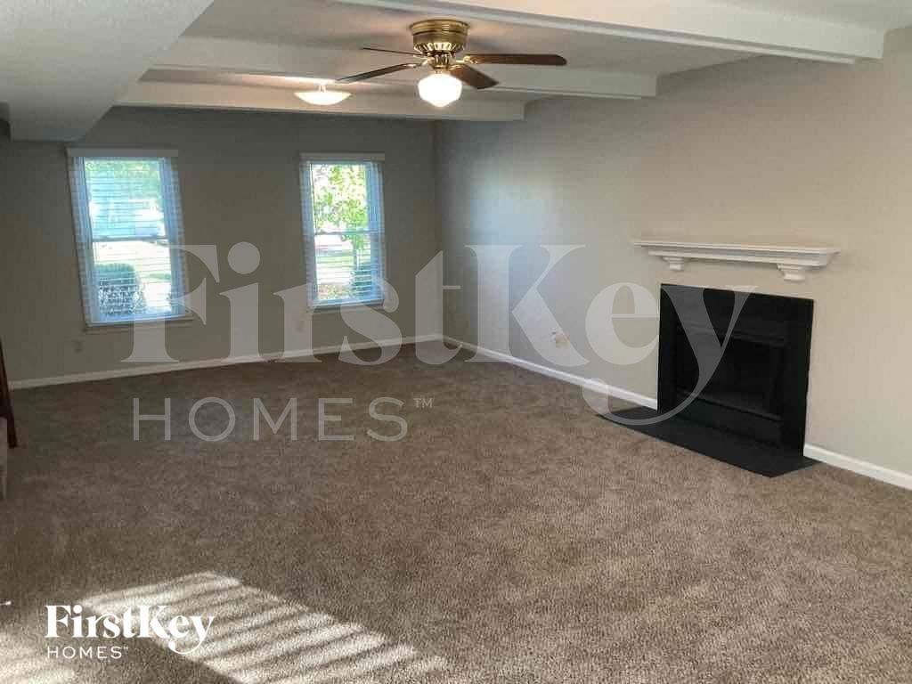 12 Hickory Knoll Ct - Photo 3 of 17