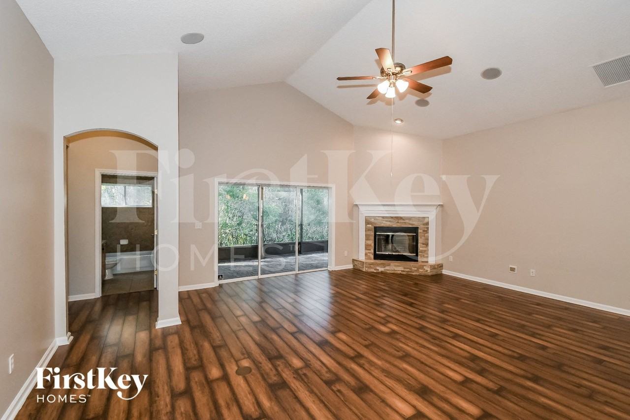 652 Reflection Cove Rd - Photo 2 of 15