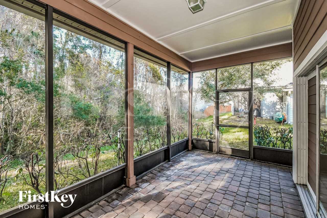 652 Reflection Cove Rd - Photo 7 of 15