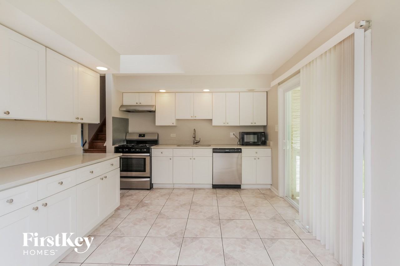 7758 Sycamore Dr - Photo 6 of 15