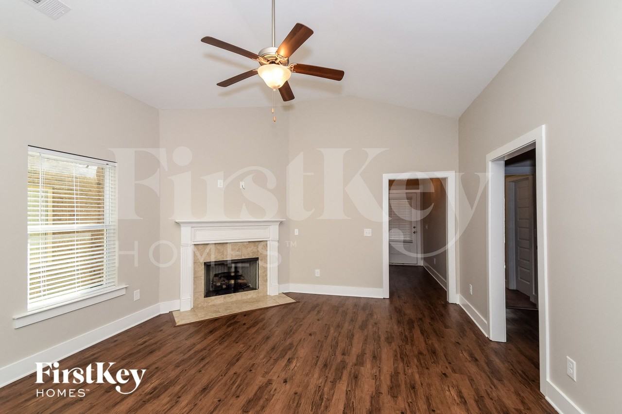 5521 Park Side Rd - Photo 2 of 15