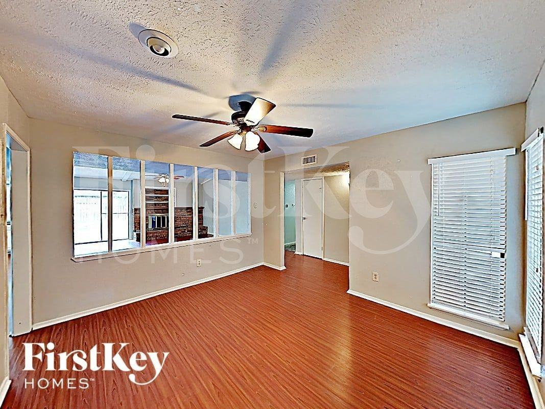 16934 Macleish Dr - Photo 7 of 16