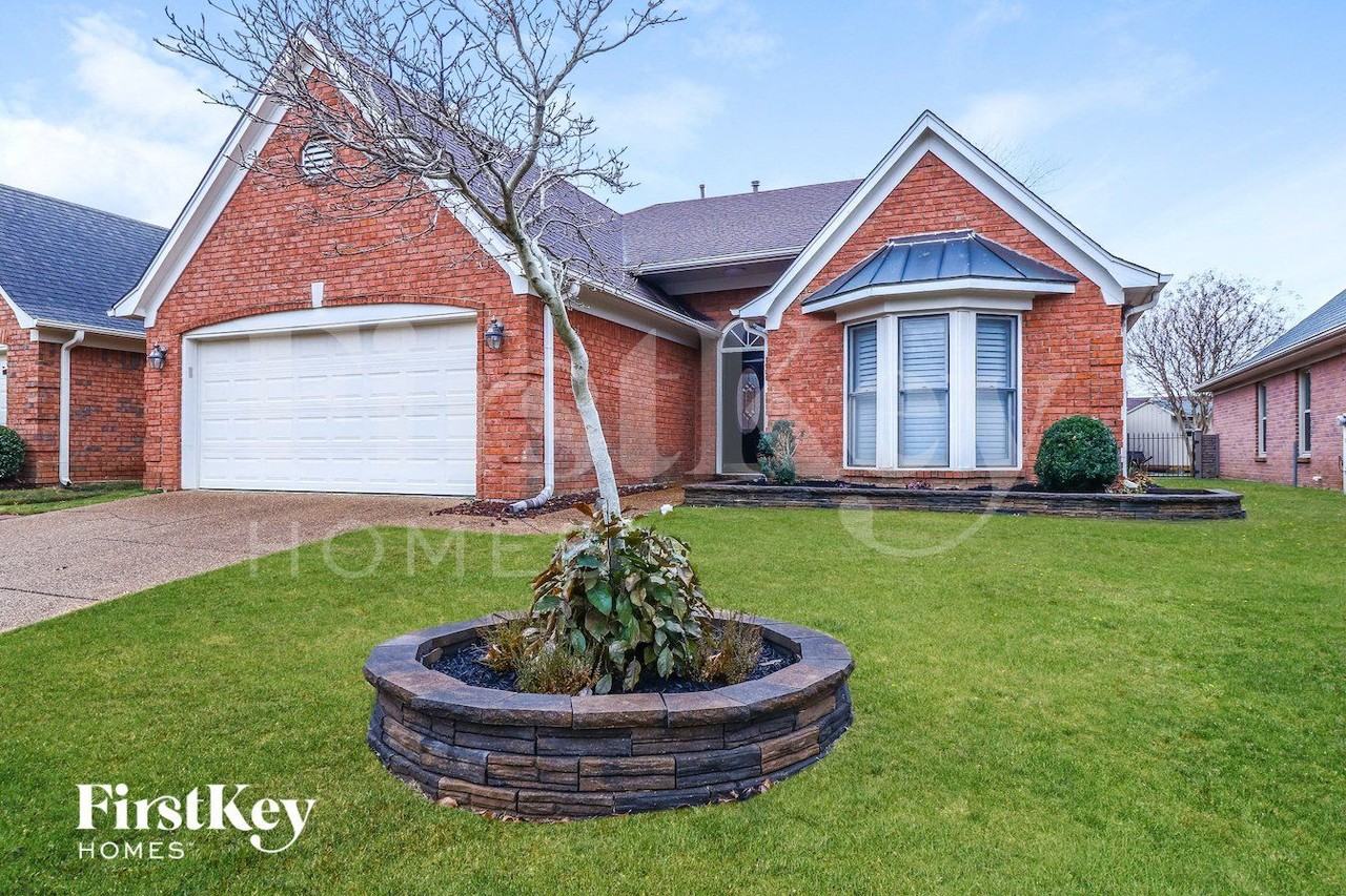 1529 Appling Wood Cv S - Photo 2 of 15