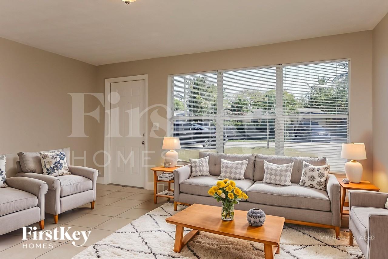 1425 Nest - Photo 5 of 18