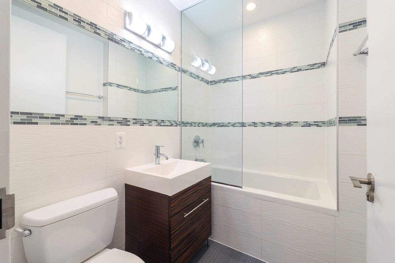 17 Kingsland Ave Apt 3f #3F - Photo 5 of 6