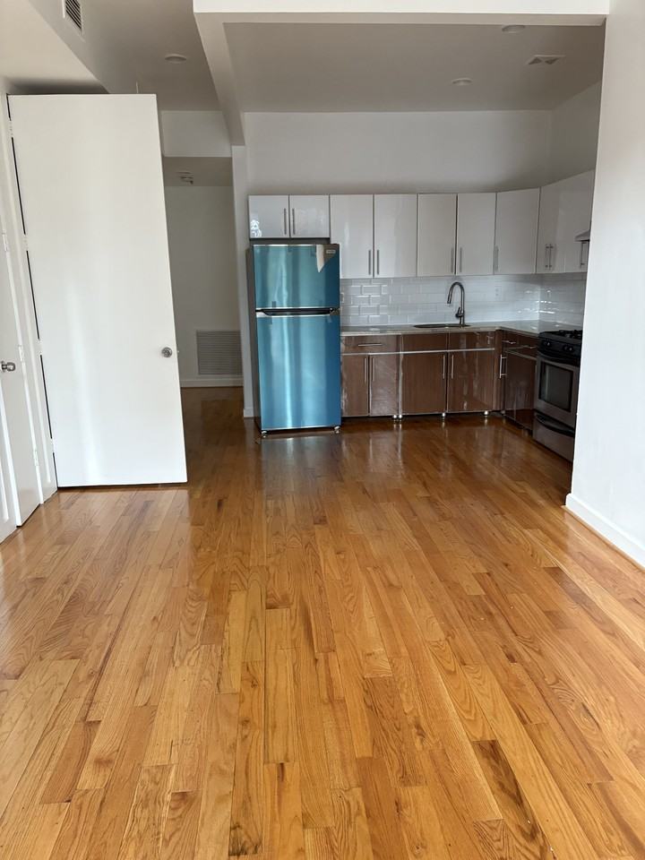 217 Central Ave Apt 1 #1 - Photo 5 of 9