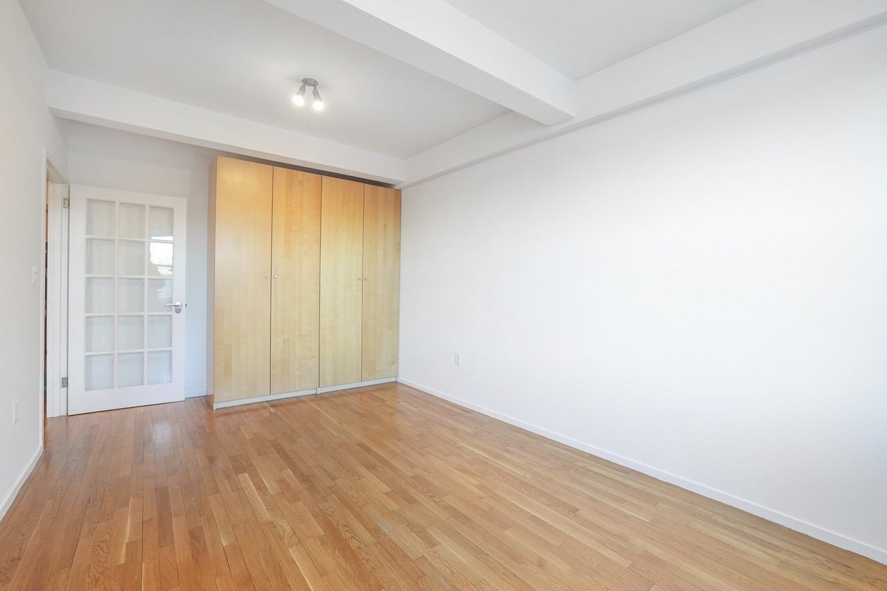 234 Skillman Ave Apt 3c #3C - Photo 4 of 20