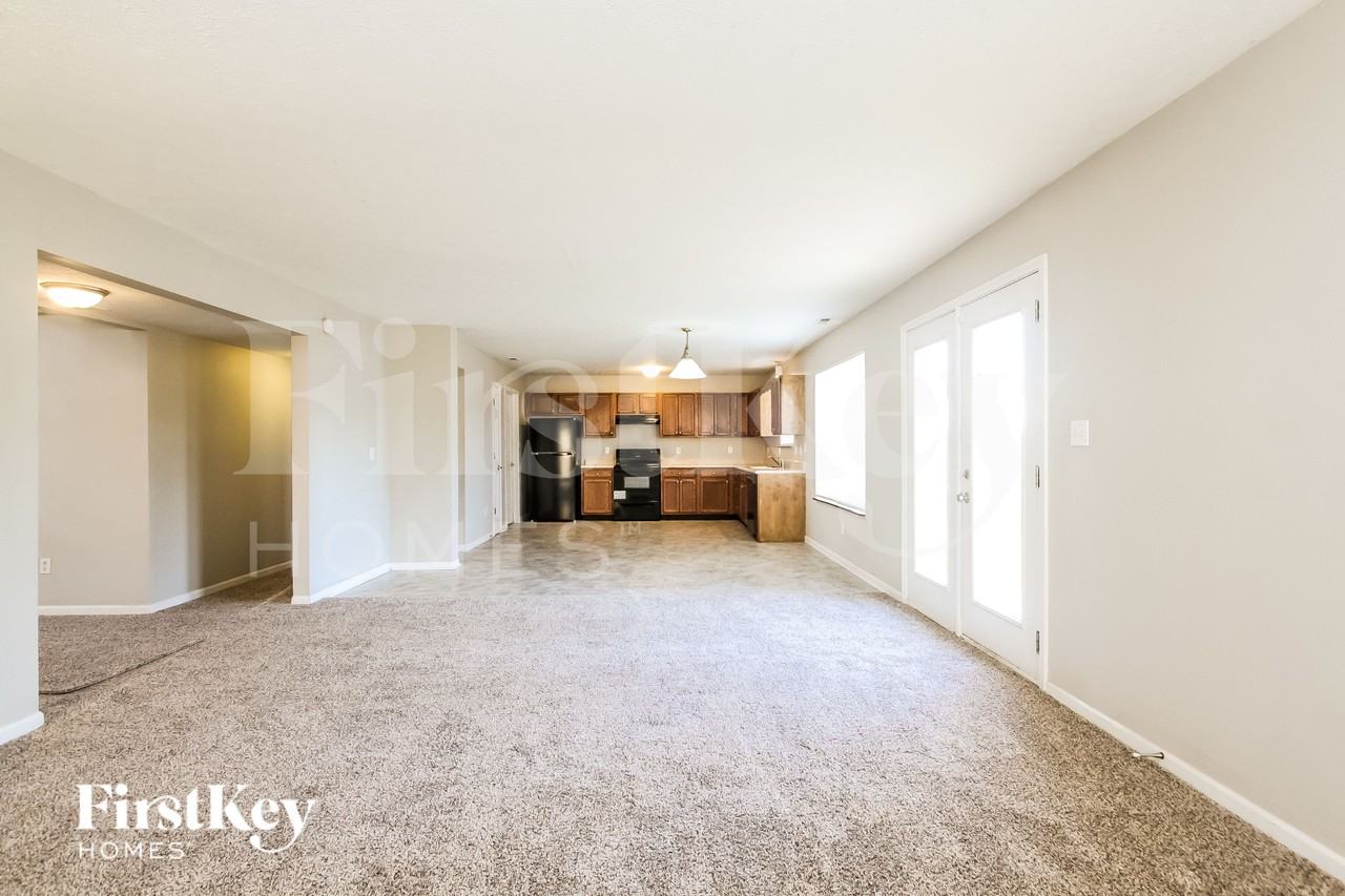 11419 Watts Bar Ct - Photo 4 of 18