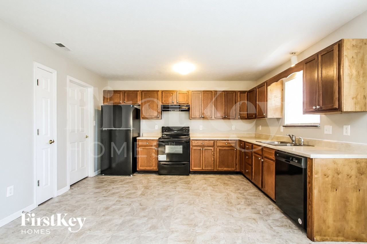 11419 Watts Bar Ct - Photo 7 of 18