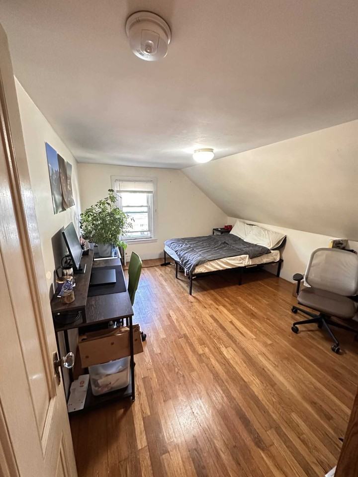 Cherry St - Photo 7 of 9