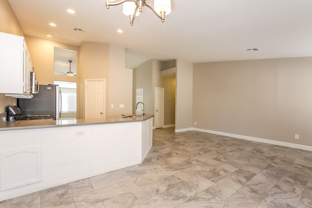 2108 Farmouth Cir - Photo 6 of 16