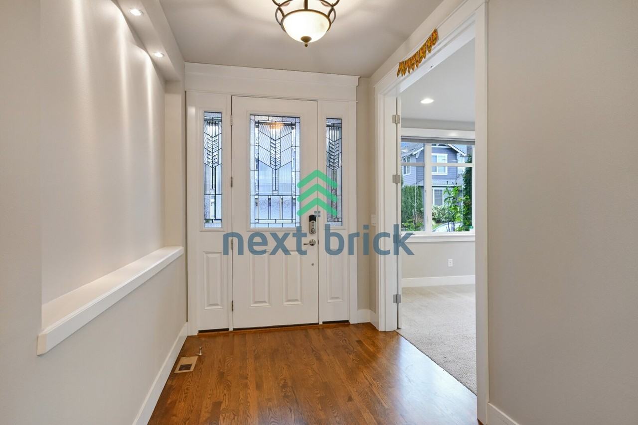 11915 162nd Ct Ne - Photo 2 of 29