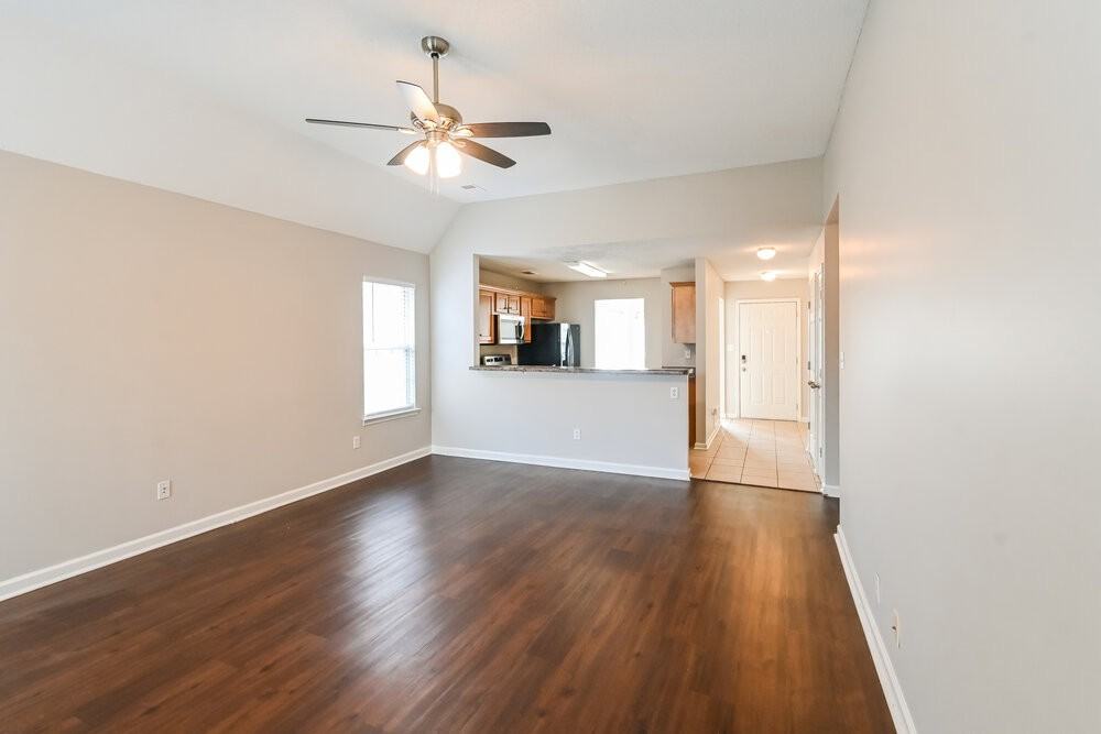 9908 Tremont Dr - Photo 5 of 17