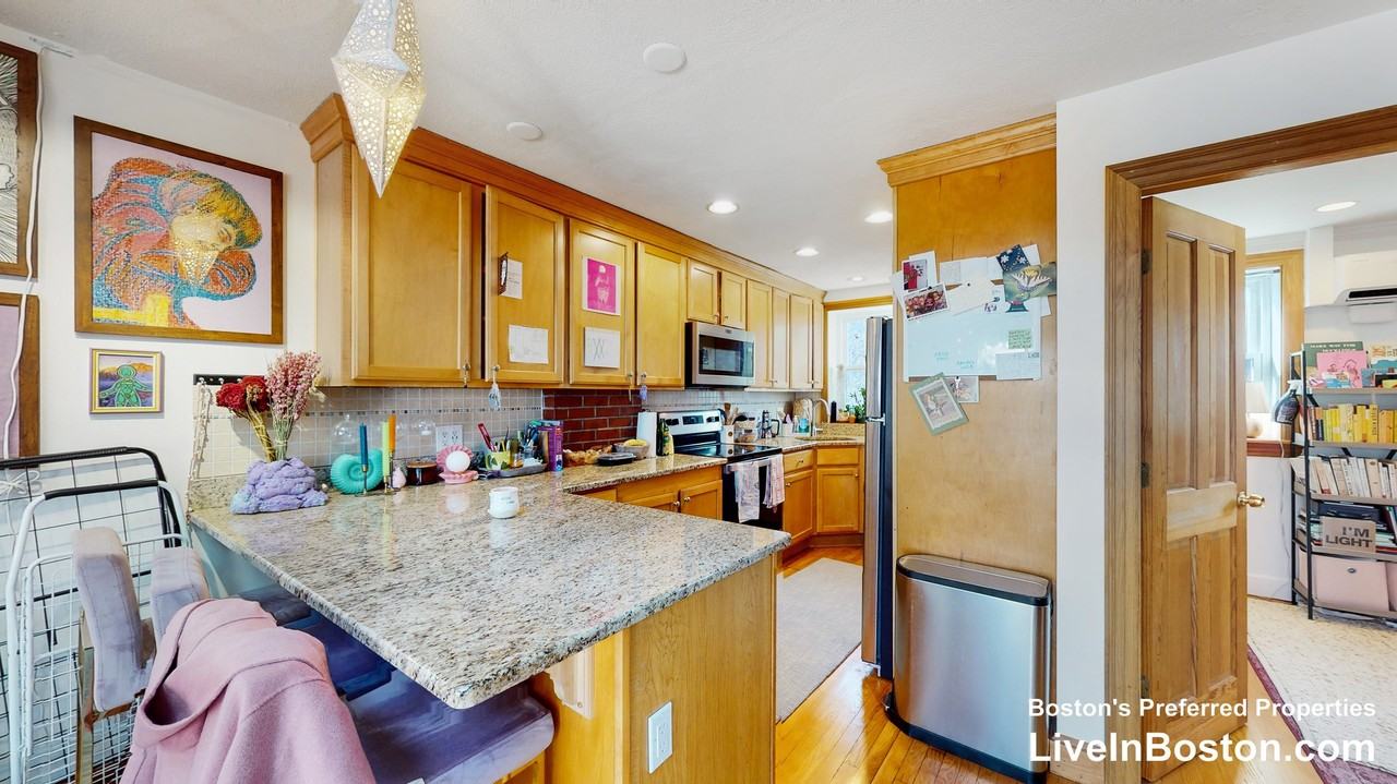 54 Hemenway St #6B - Photo 5 of 17