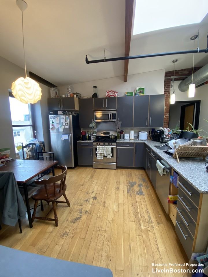 1448 Tremont St #3N - Photo 3 of 12