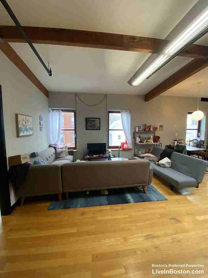 1448 Tremont St #3N - Photo 4 of 12